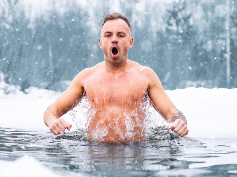 Is it OK to cold plunge every day?