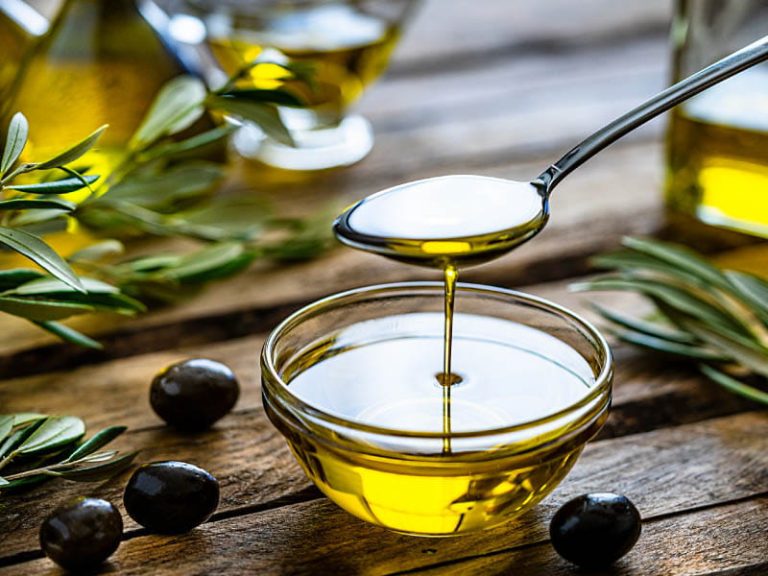 What are the benefits of adding olive oil to your diet?